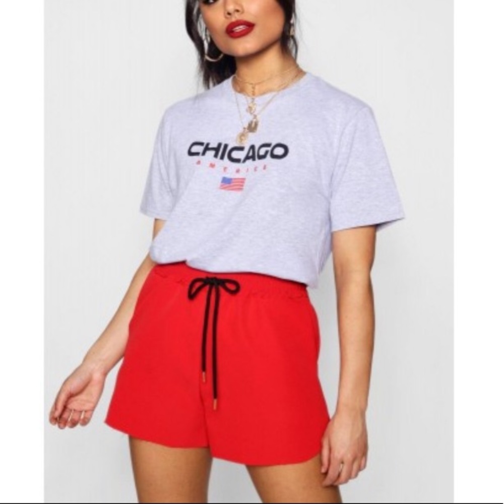 Chicago T-shirt // BOOHOO